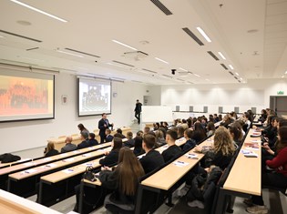 2025-12-03 19-03-33.jpeg